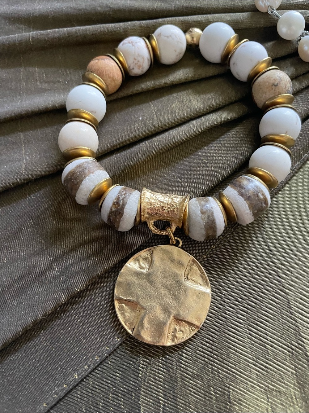Artisan White, Brown and Gold Hammered Charm stretch bracelet